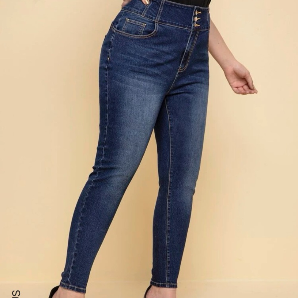 Brand new SHEIN size 14 high waisted stretch jeans